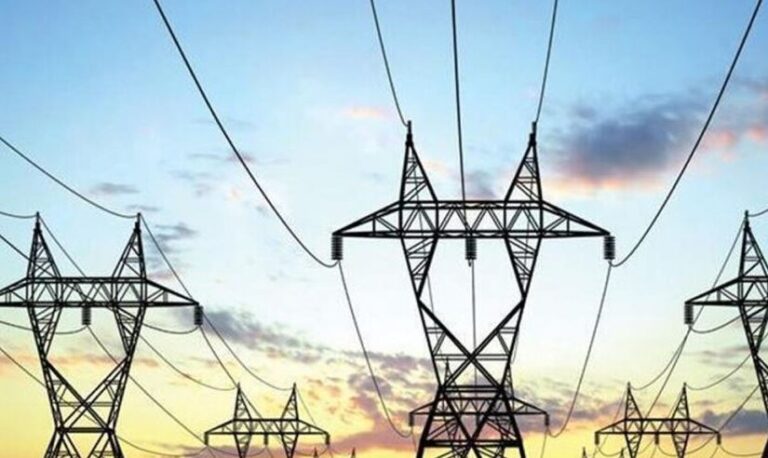 OEK: Pezullohet vendimi i ZRrE-së për daljen e bizneseve në treg të lirë të energjisë