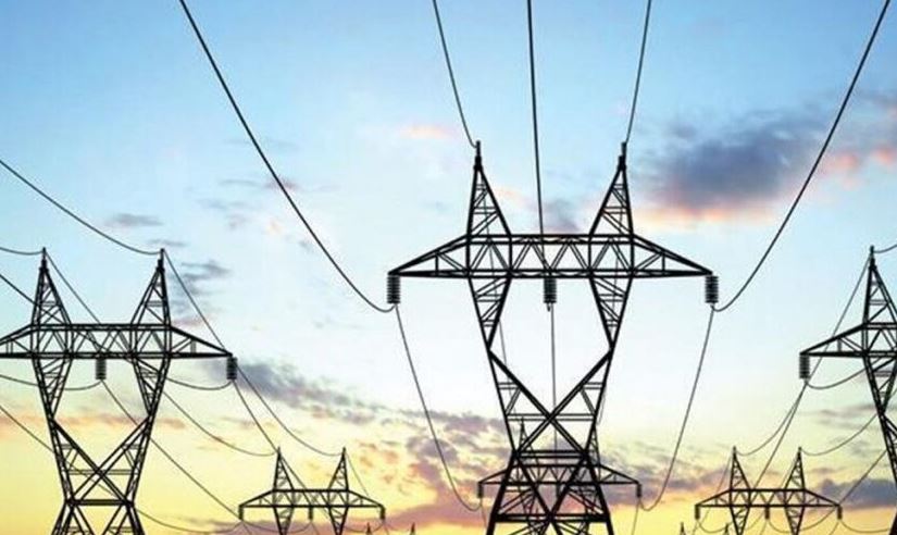 OEK: Pezullohet vendimi i ZRrE-së për daljen e bizneseve në treg të lirë të energjisë