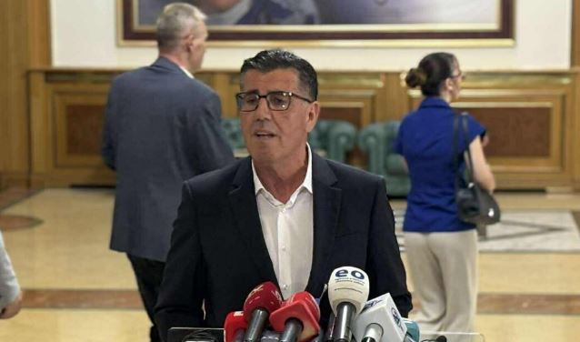 Haziri: Senacat konstituive po shihen me neveri nga njerzit