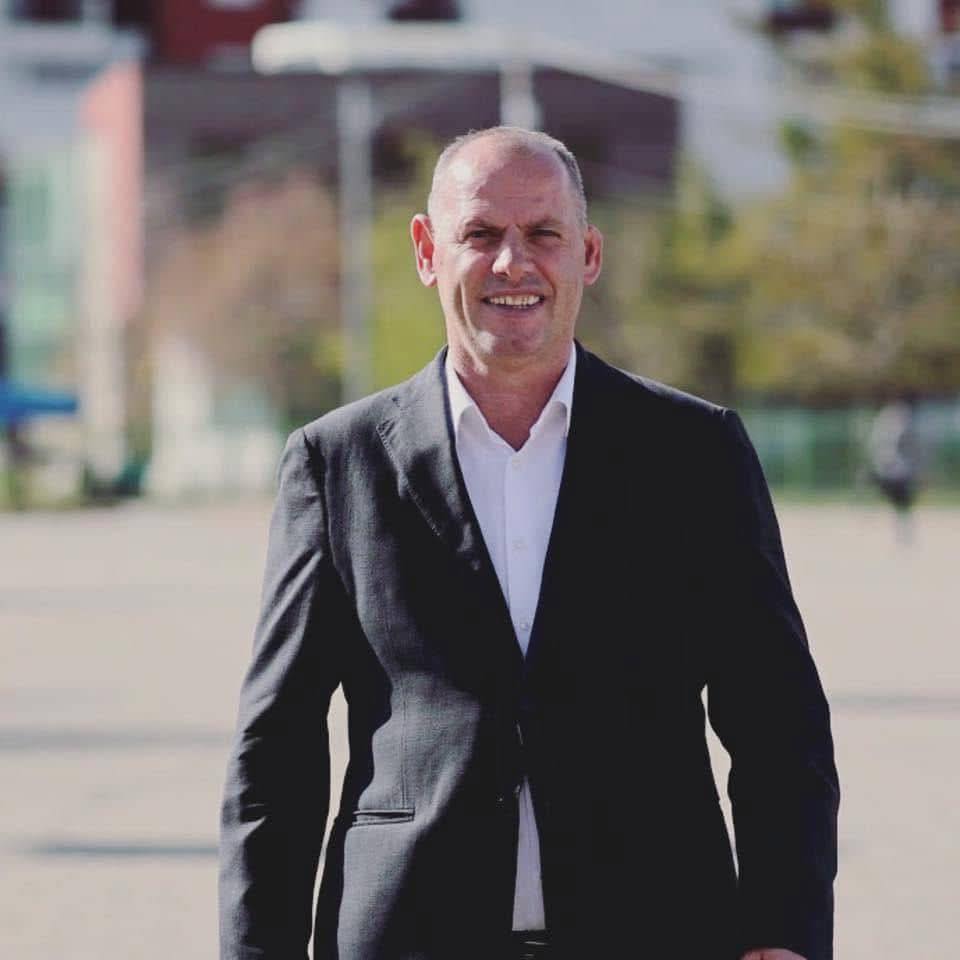 Lladrovci: Nëse dikush e mendon se “edhe Dada Razë”, i fiton zgjedhjet kur kandidohet nga PDK në Drenas, nuk qëndron