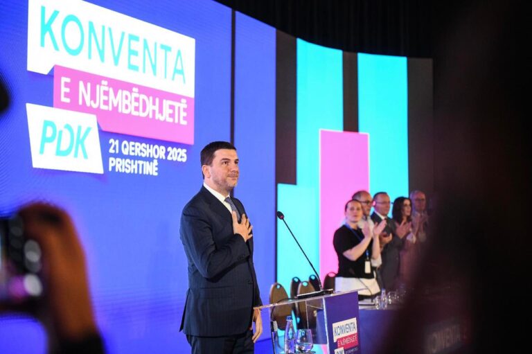 Memli Krasniqi rizgjidhet kryetar i PDK-së