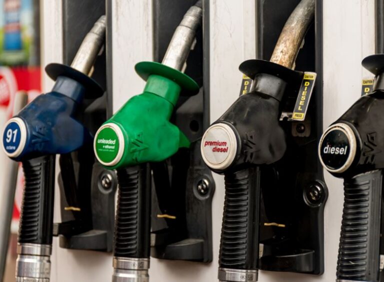 Rënia e çmimeve të naftës pas arritjes së marrëveshjes për armëpushim mes Izraelit dhe Iranit