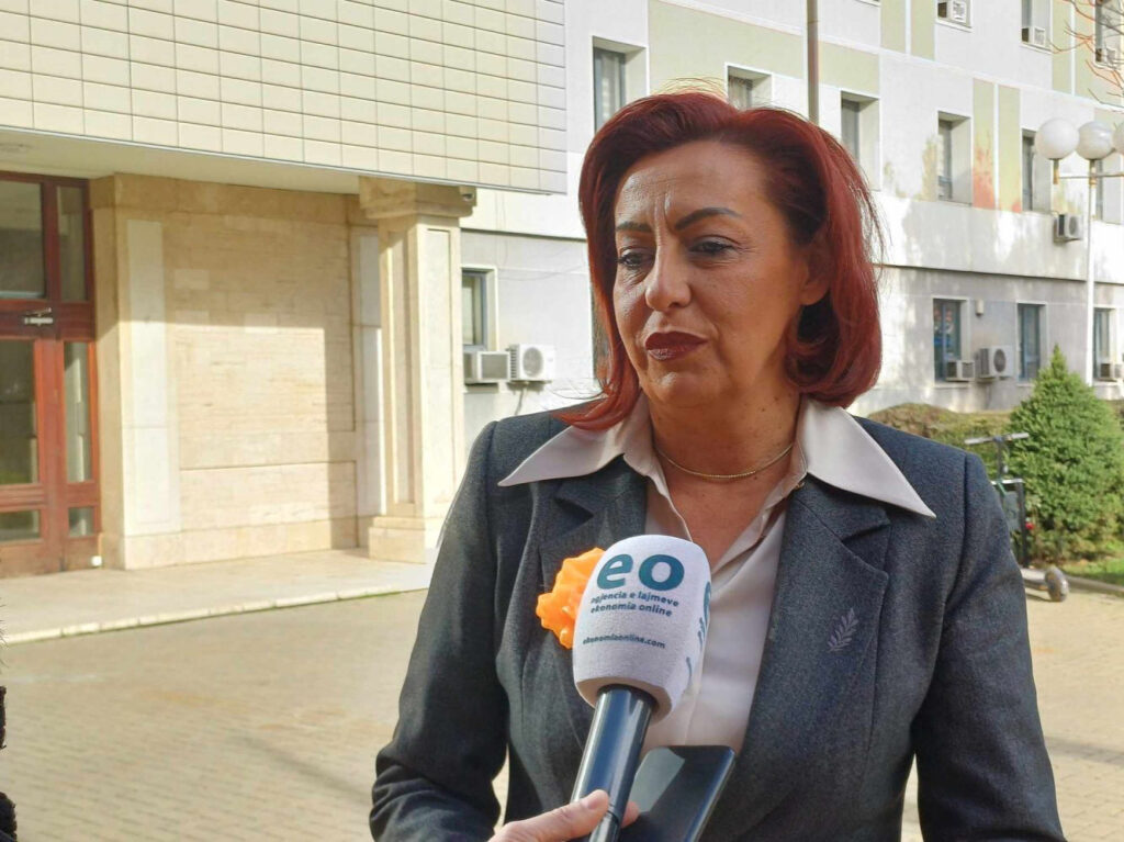 ED6CD086-DF48-4DBC-9849-E76120F5D12C