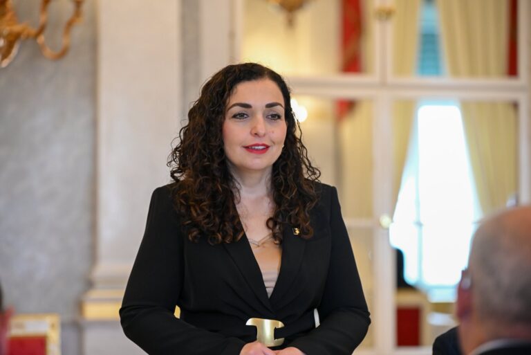 Presidentja pritet të kërkojë sqarim nga Kushtetuesja në rast të moskonstituimit të Kuvendit brenda 30 ditëve