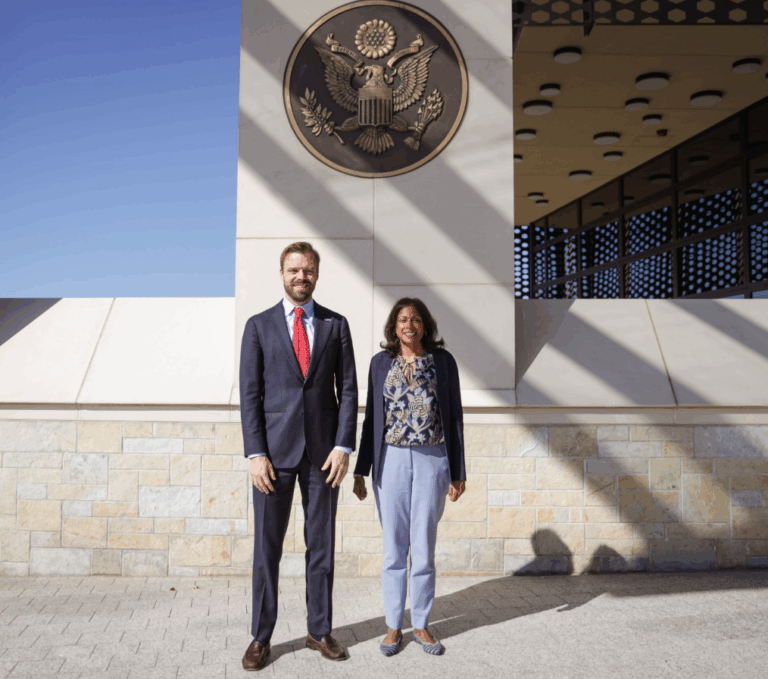 Pas vizitës së zyrtarit të DASH-it, Ambasada Amerikane: Takime konstruktive me akterët politikë