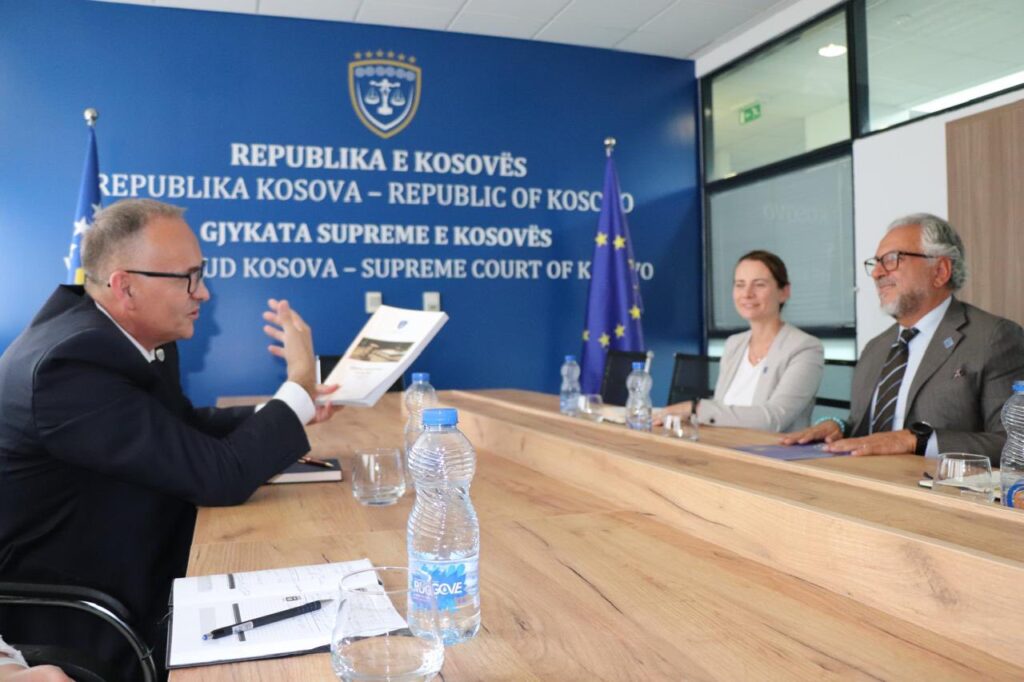 Përpjekjet për ndërhyrje në pavarësinë e gjyqësorit cilësohen të papranueshme nga kryetarit Rexhepi dhe shefi i EULEX, Barbano