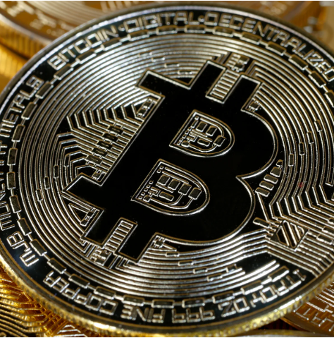 Bitcoin ka arritur rekoridin e ri historik, duke tejkaluar 112.000 dollarë.