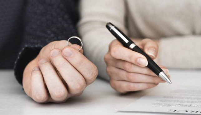 641 Çifte u divorcuan në periudhën Janar-Maj