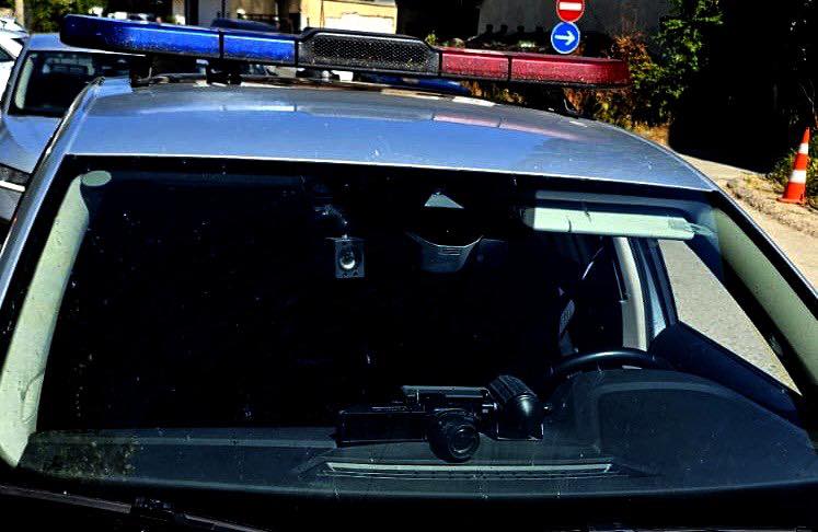 Dhunë në familje në Prishtinë: Djali sulmon prindërit, burri rrah bashkëshorten