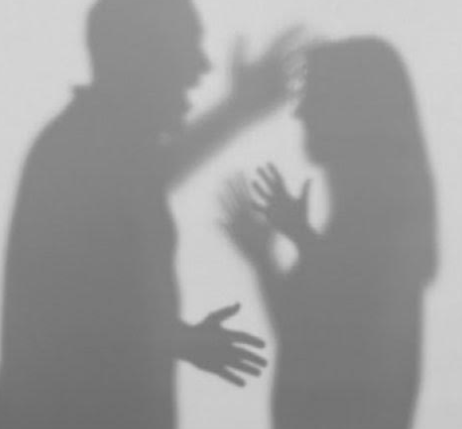 Ushtroi dhunë psikike ndaj bashkëshortes, arrestohet burri në Malishevë