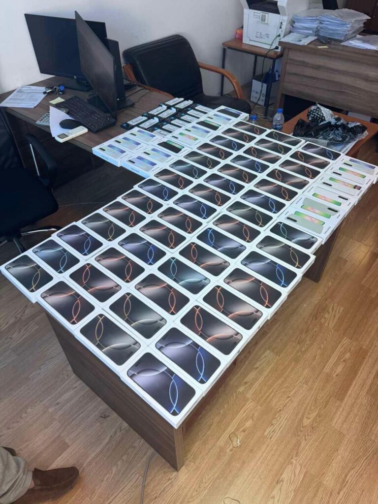 Sekuestrohen telefona të kontrabanduar me vlere mbi 65.000 mijë euro