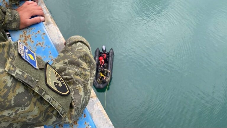 FSK-ja në mbështetje të autoriteteve civile për kërkimin e trupit të një mërgimtari, në Liqenin e Ujmanit