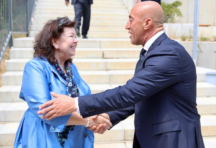 Haradinaj në takim me të dërguarën e posaçme të Mbretërisë së Bashkuar për Ballkanin Perëndimor, Karen Pierce