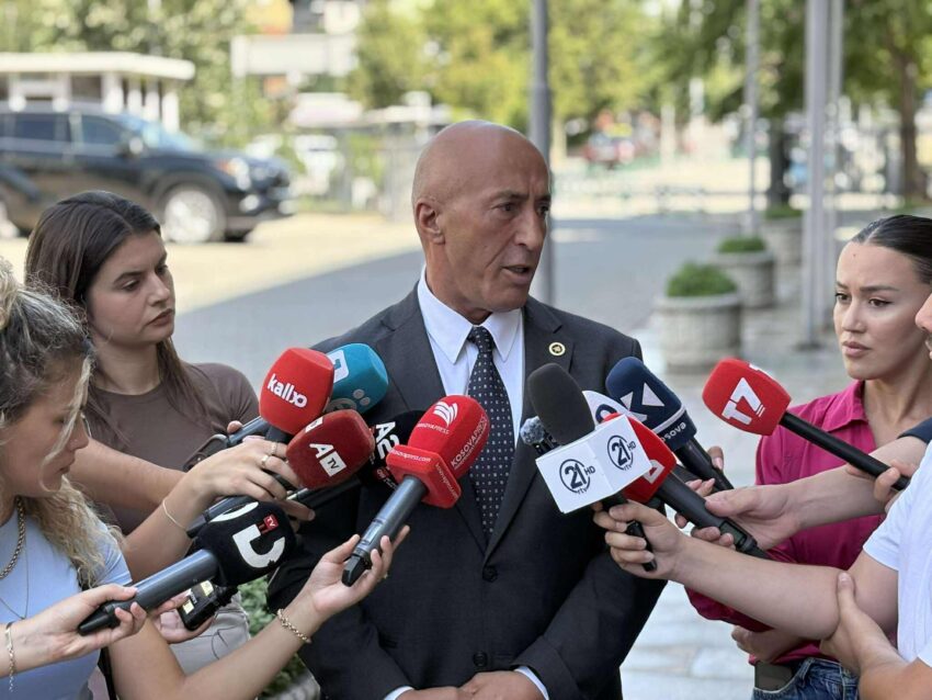 Haradinaj: Dehari po e menaxhon shumë keq seancën