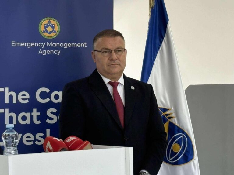 Hoxha pas deklaratave të Vuçiqit: Ne jemi të përgatitur për të gjitha sfidat që mund të ndodhin në vendin tonë