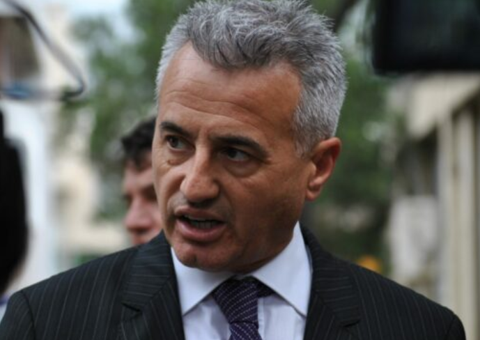 “A jeni gati për protestë të dielen” Koci thirrje qytetarëve