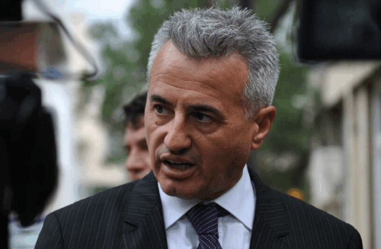 Koci aplikon në librin e Guinness për seancat e dështuara për plot 48 herë