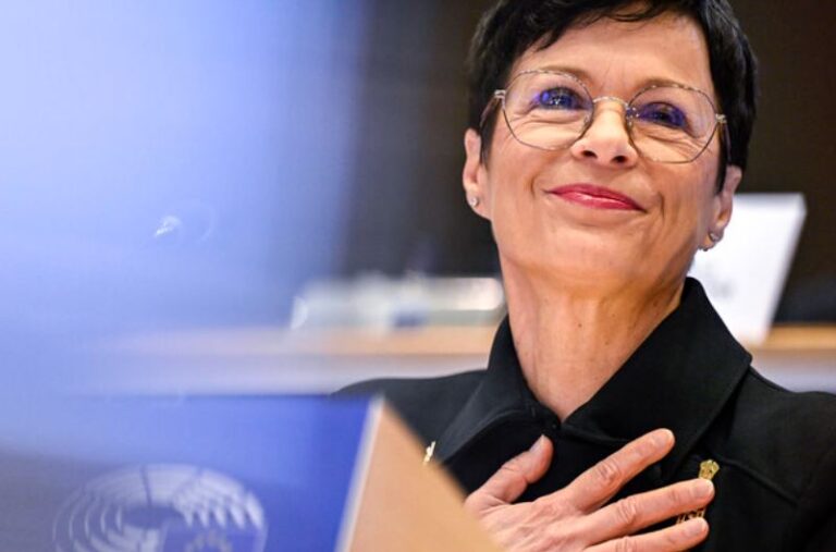 Trajtimi i shqiptarëve në Serbi, Kos i shkruan letër Kamberit