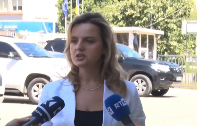 Krasniqi: Takimi Limaj-Kurti për t’i dhënë zgjidhje ngërçit