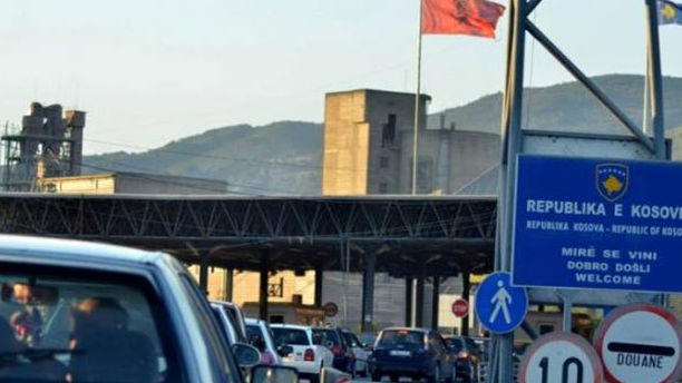 Pritjet e gjata vetëm te Dheu i Bardhë, pa kolona në pikat kufitare