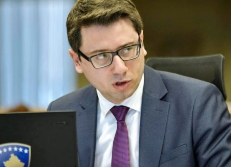 Murati pas vendimit të Supremes: “Vendim absurd që vetëm vazhdon zhvatjen e bizneseve”