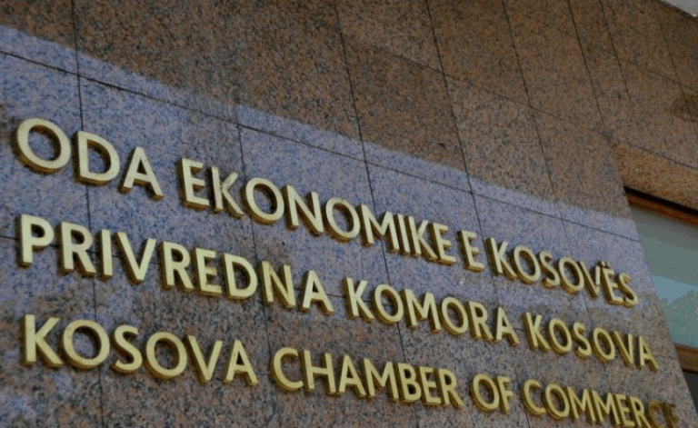 Rezikojnë të mbesin pa rrymë nga 1 gushti 90% e bizneseve pa kontrata