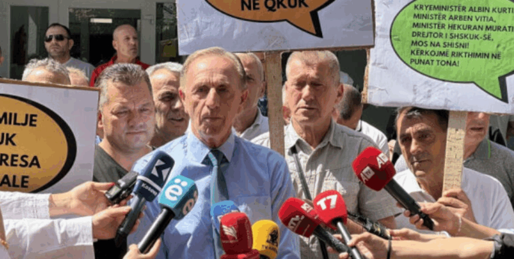 Punëtorët e Sigurimit Fizik në QKUK në Grevë për Punësim dhe Drejtësi