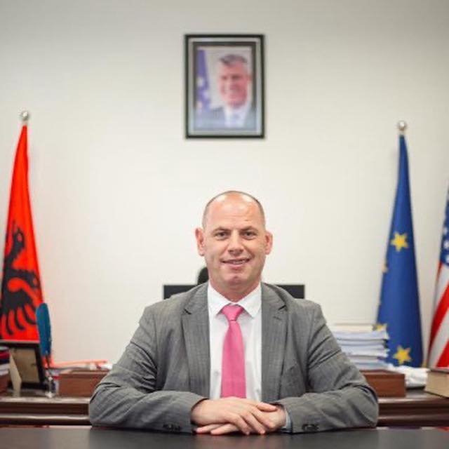 Lladrovci edhe zyrtarisht nis ‘betejën’ me Memli Krasniqin