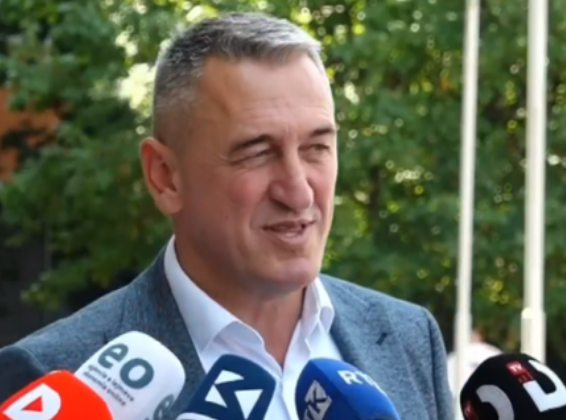 Rashiq: Do ta votojmë Limajn nëse VV e propozon për kryetar Kuvendi