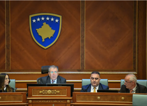 45 Përpjekje të Dështuara, akuza për shkelje kushtetuese