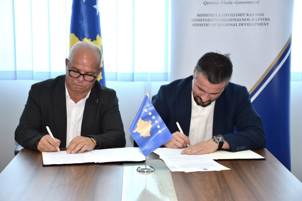MZHR nënshkruan marrëveshje bashkëpunimi me Komunën e Rahovecit