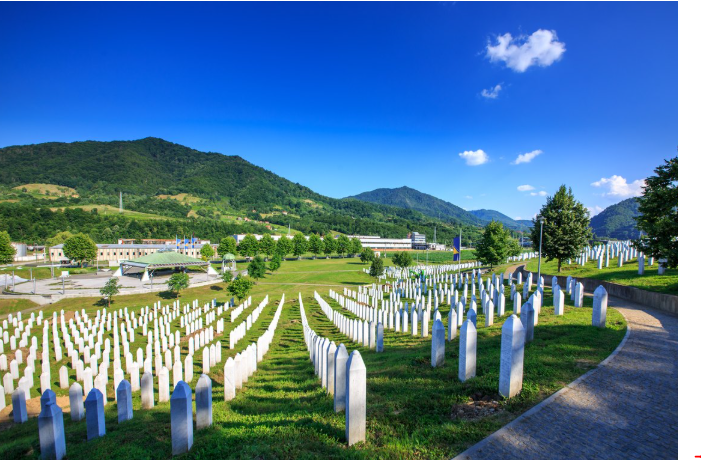 Kurti merr pjesë në ceremoninë përkujtimore për 30-vjetorin e gjenocidit në Srebrenicë