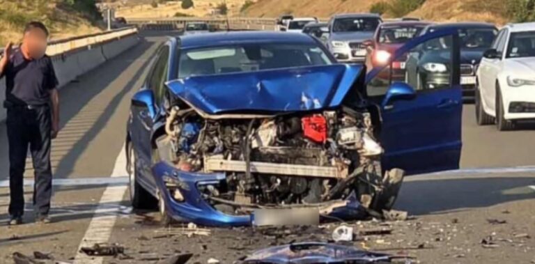 Aksident i rëndë mes një kamioni dhe një veture në autostradën “Ibrahim Rugova”
