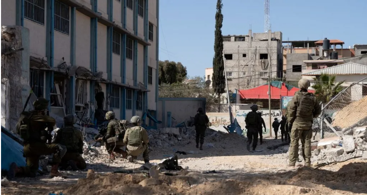 Izraeli sulmon spitalin Nasser: 15 të vrarë, mes tyre 3 gazetarë