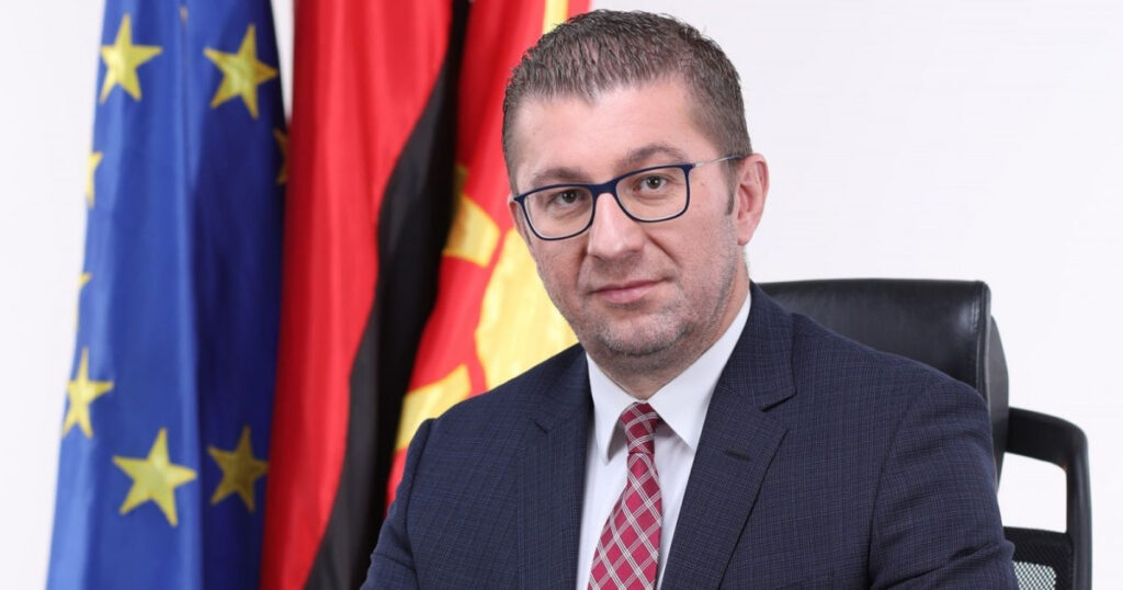 Mickoski pas kritikave për heshtjen: Thirrjet antishqiptare do hetohen dhe do ndëshkohen.