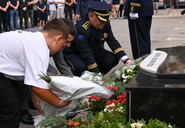 Kurti: Triumf Riza inspirim për secilin zyrtar shteti e jo vetëm për Policinë e Kosovës