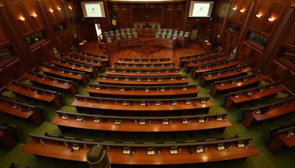 Deputetët u paguan mbi 530 mijë euro për seanca pa rezultat.