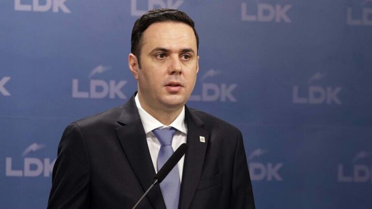 Abdixhiku për votat e AAK-së dhe PDK-së, gabim trashanik