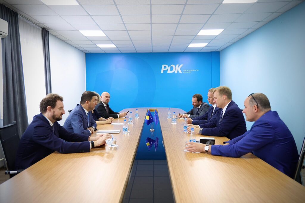 Krasniqi pret në takim Sorensen.