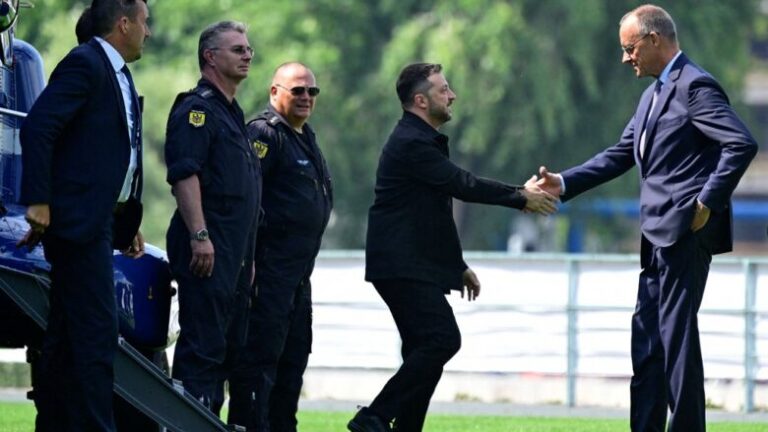 Kancelari gjerman Merz pret në Berlin presidentin ukrainas Volodymyr Zelensky