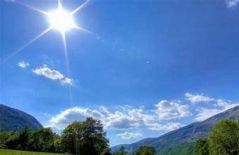 Parashikohet mot me diell dhe vranësira