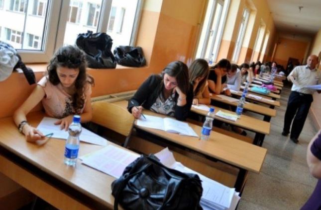 Sot mbahet afati i dytë i Maturës Shtetërore