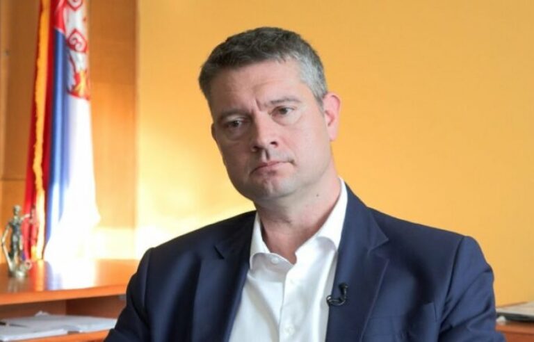 Aktakuzë ndaj Igor Popoviq, që e quajti UÇK-në terroriste, pranon fajësinë.