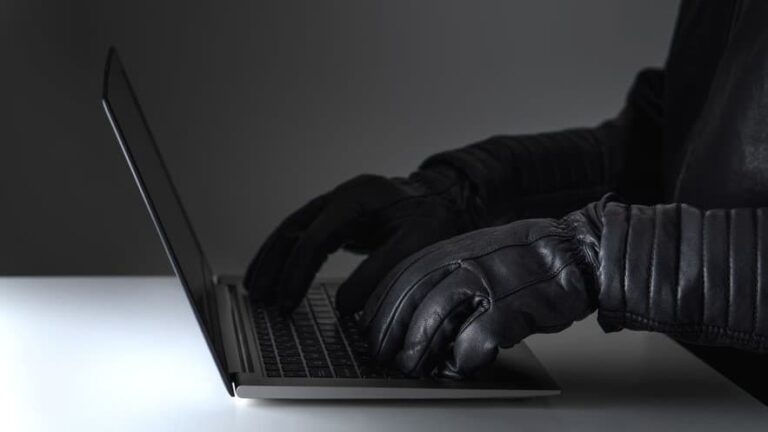 AIP paralajmëron qytetarët për mashtrimet online