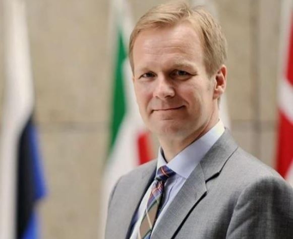 Sorensen: Normalizimi i marrëdhënieve Kosovë-Serbi është i rëndësishëm