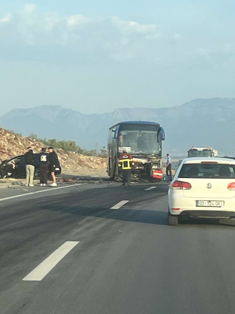 Aksident trafiku me fatalitet në Klinë