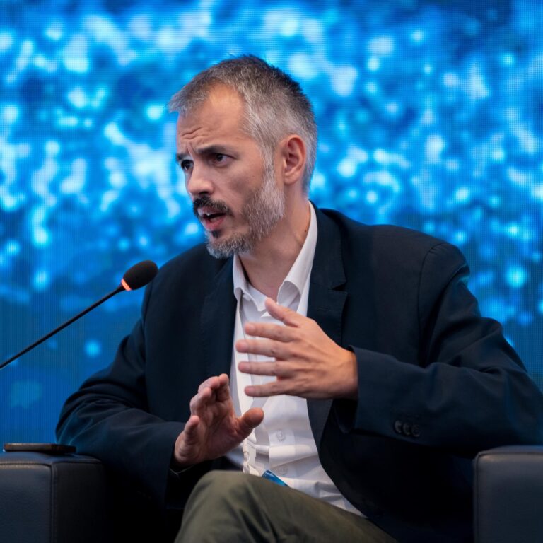 Maliqi: Qasja e Kurtit s`po prodhon rezultate, po e izolon Kosovën