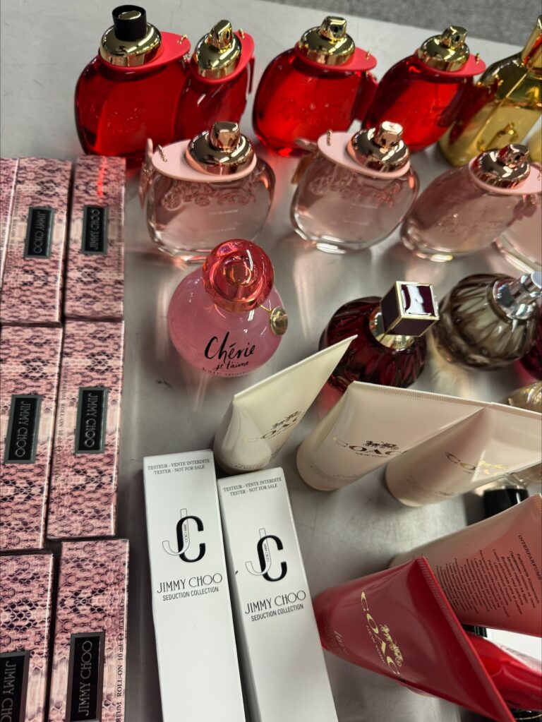 Dogana ndalon 92 produkte kozmetike të padeklaruara në Aeroportin e Prishtinës