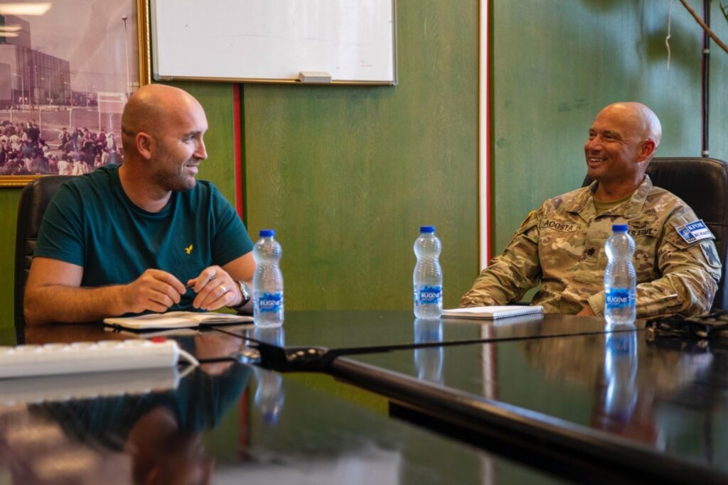 Forcimi i bashkëpunimit dhe diskutimit të rolit të KFOR-it në mbështetjen e përpjekjeve të sigurisë së korporatës