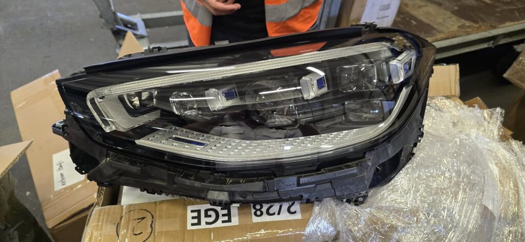 Rast i shmangies së detyrimeve doganore në Aeroportin e Prishtinës